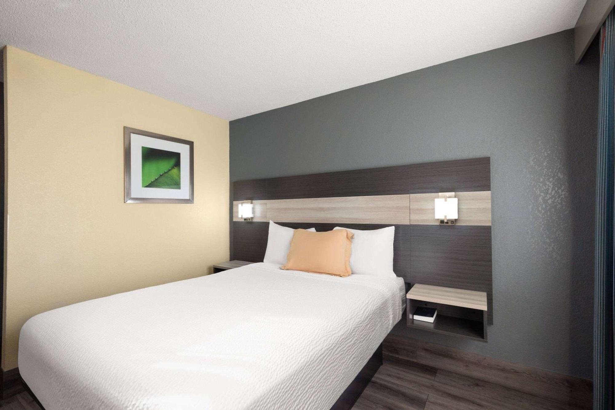 Travelodge By Wyndham Perry National Fairgrounds Area I-75 Buitenkant foto
