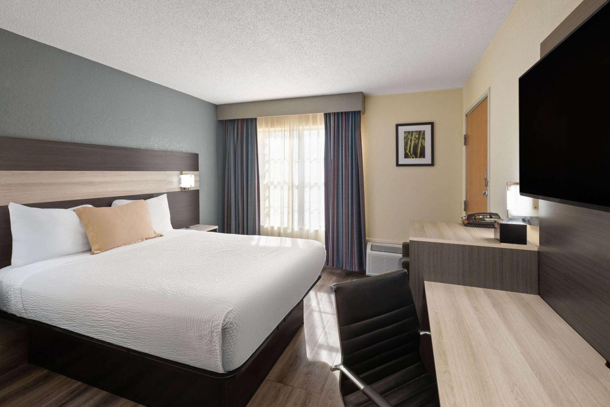 Travelodge By Wyndham Perry National Fairgrounds Area I-75 Buitenkant foto